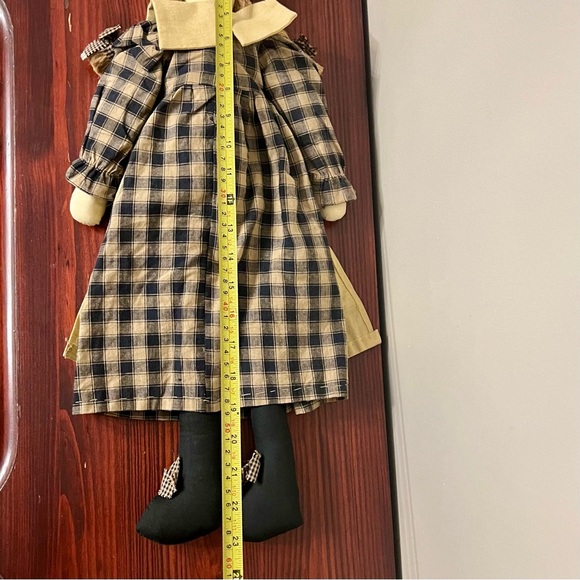 VTG Country Rustic Fabric Doll Shelf Sitter Gingham Dress Apron Primitive 23” - Picture 5 of 5